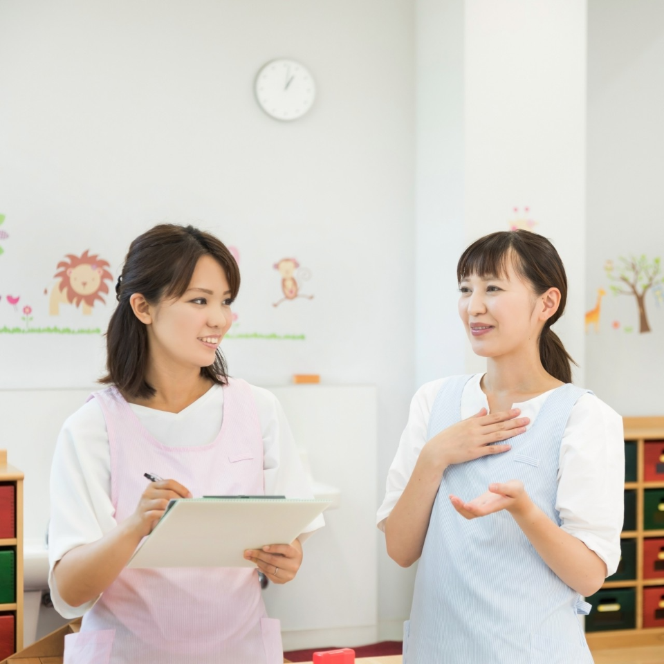 実習で困ったときはどう相談する?先生への質問と報告のコツ